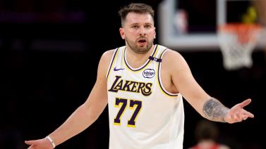 了自己在比 了自己在比