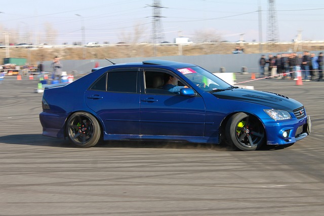 布鲁日与亚 布鲁日与亚